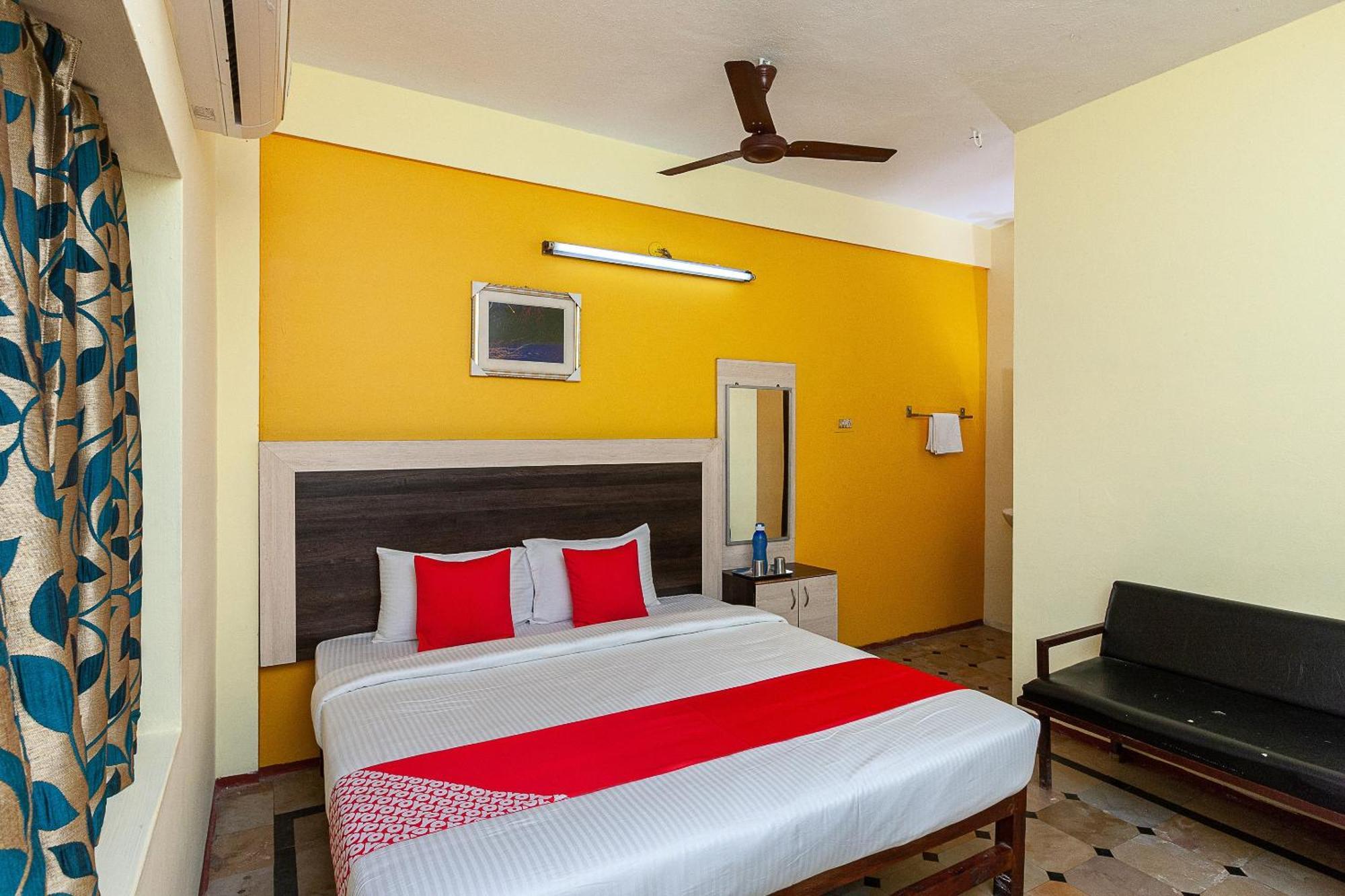 Collection O Ammayi Hotels & Resorts Tiruvannāmalai Екстериор снимка