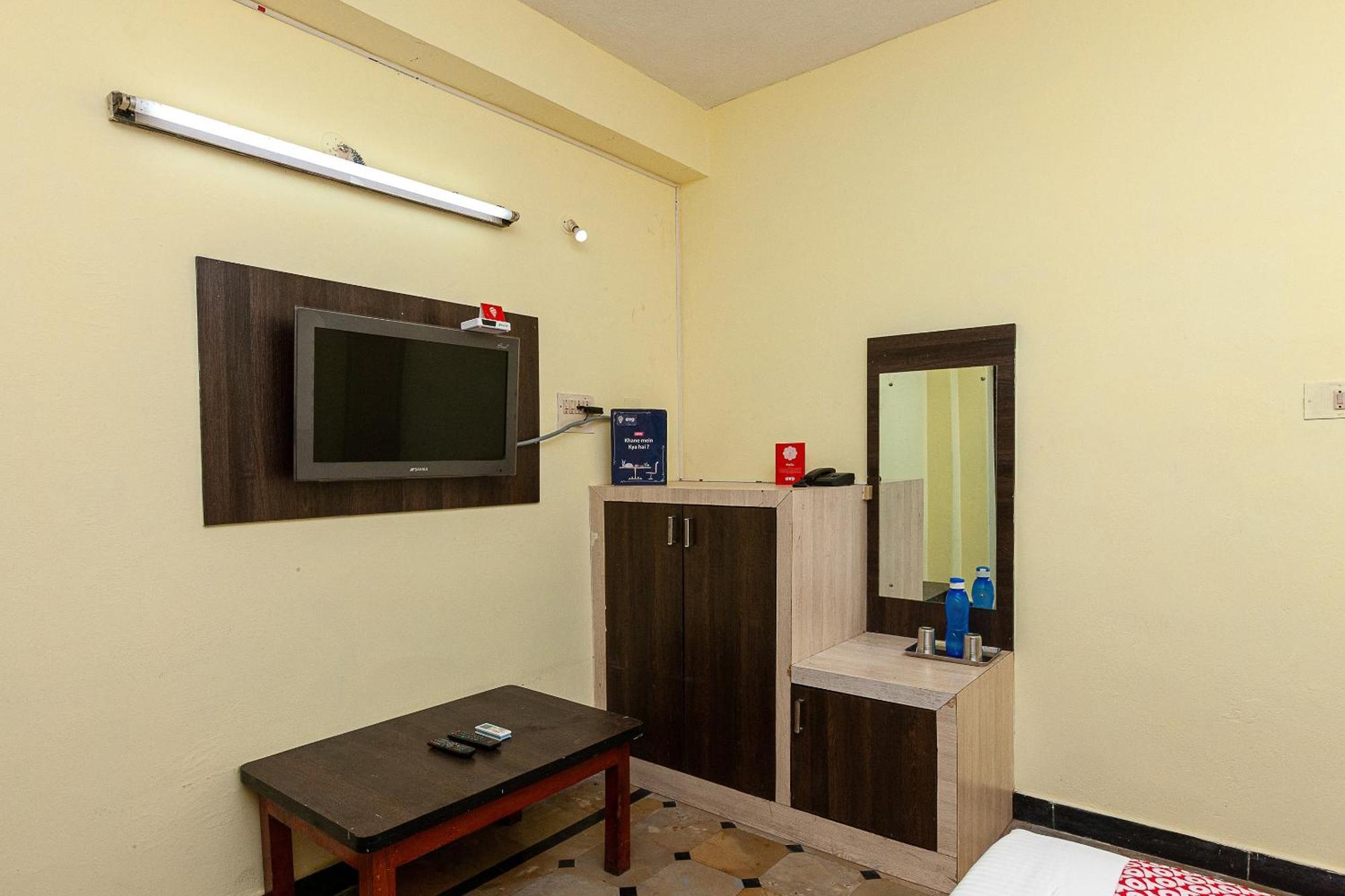 Collection O Ammayi Hotels & Resorts Tiruvannāmalai Екстериор снимка