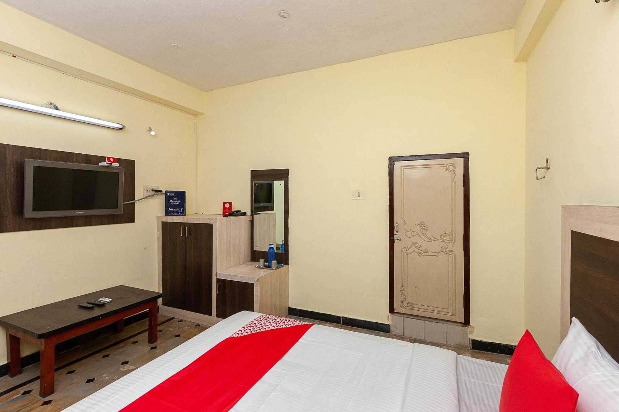 Collection O Ammayi Hotels & Resorts Tiruvannāmalai Екстериор снимка